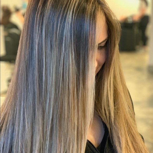 Meet your Posher, Adrienne - Picture 4 of 4